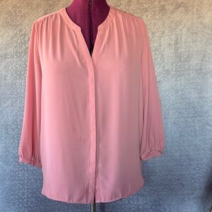 NYDJ  Soft Rose V-Neck Blouse size XL,  work or casual.  Like new.